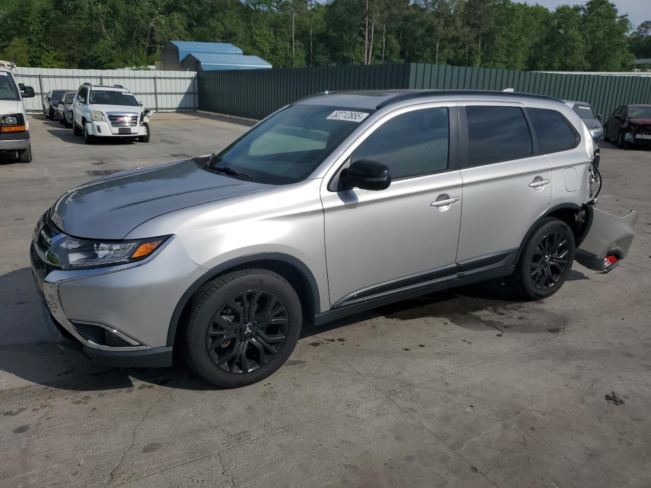 MITSUBISHI OUTLANDER SE