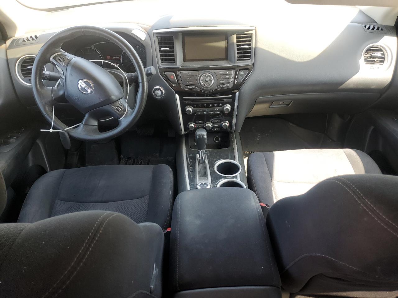 Nissan Pathfinder 2013
