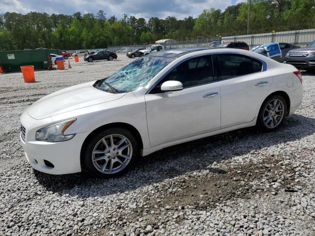 NISSAN MAXIMA S