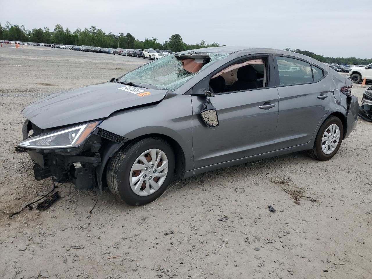HYUNDAI ELANTRA SE