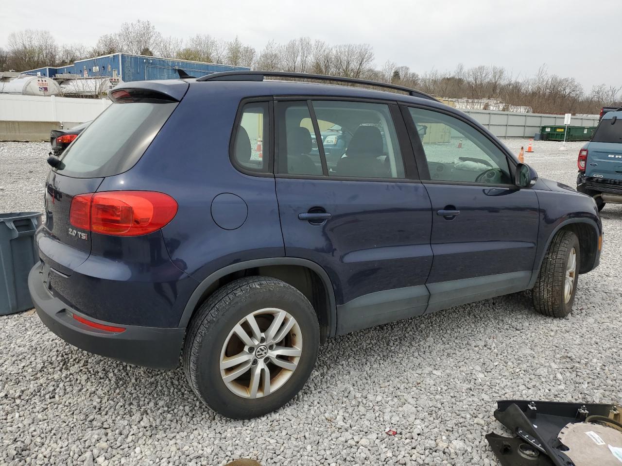 Lot #3151503649 2015 VOLKSWAGEN TIGUAN S