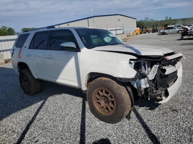 Vin: jtemu5jr0n6009135, lot: 53543675, toyota 4runner sr5/sr5 premium 20224