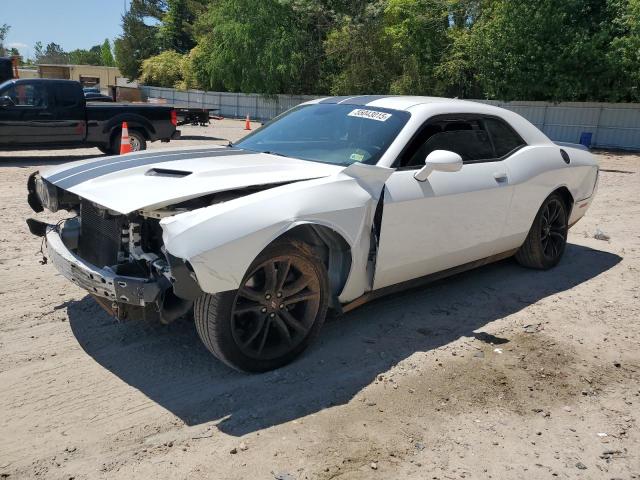 Vin: 2c3cdzag2jh251864, lot: 55043015, dodge challenger sxt 2018 img_1