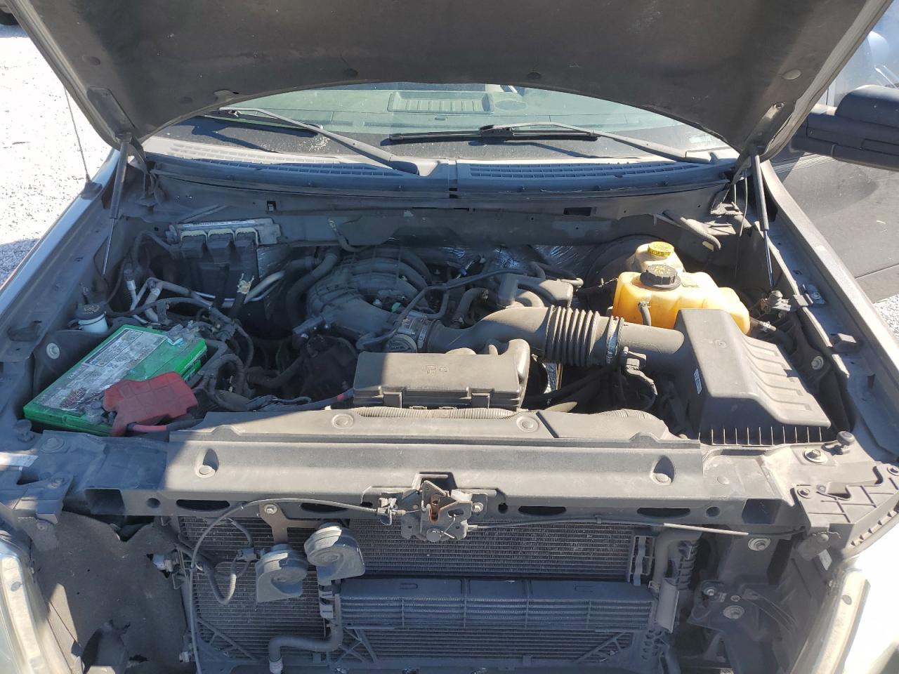 FORD F-150 SUPER CAB