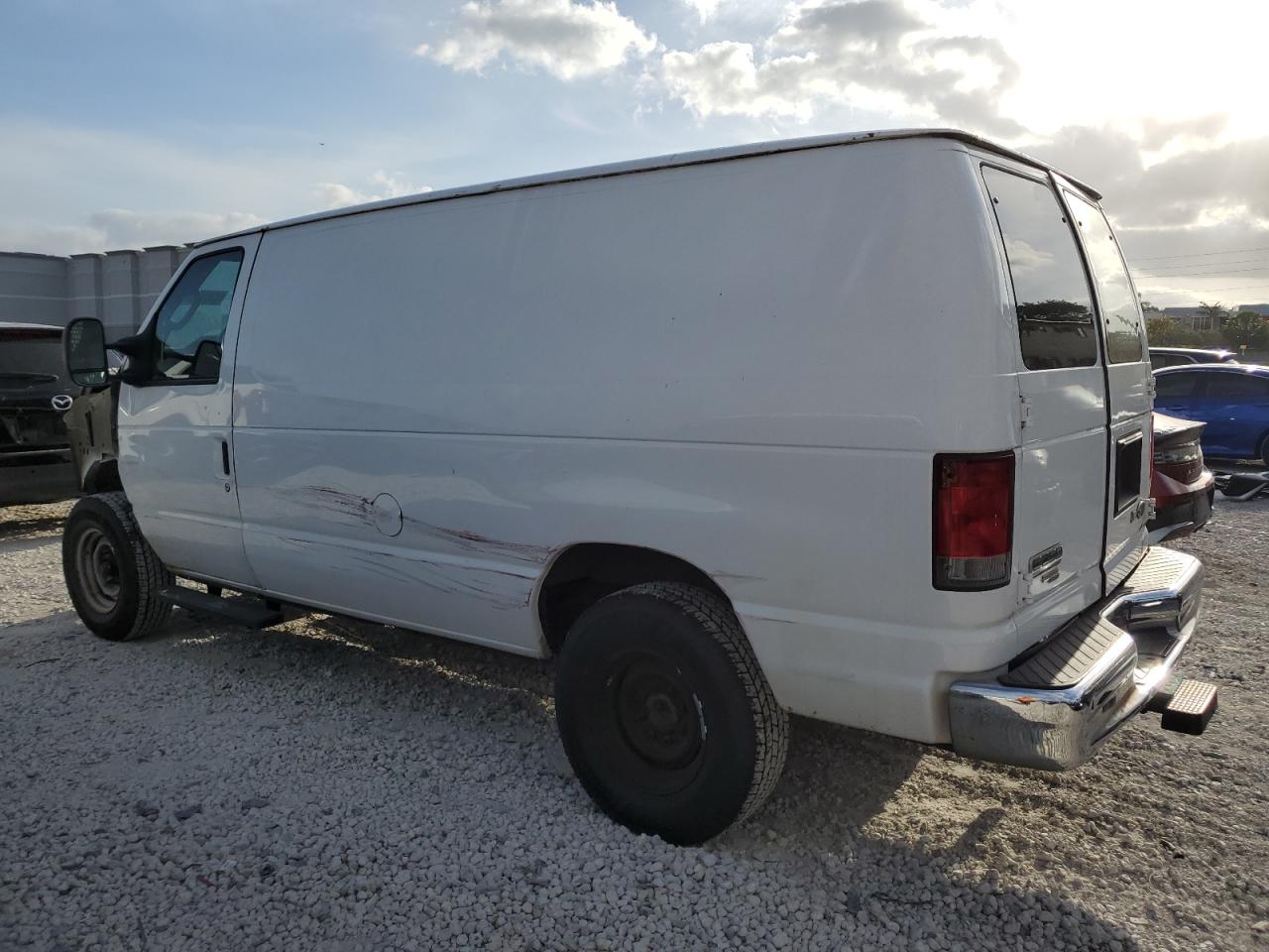 FORD ECONOLINE E250 VAN