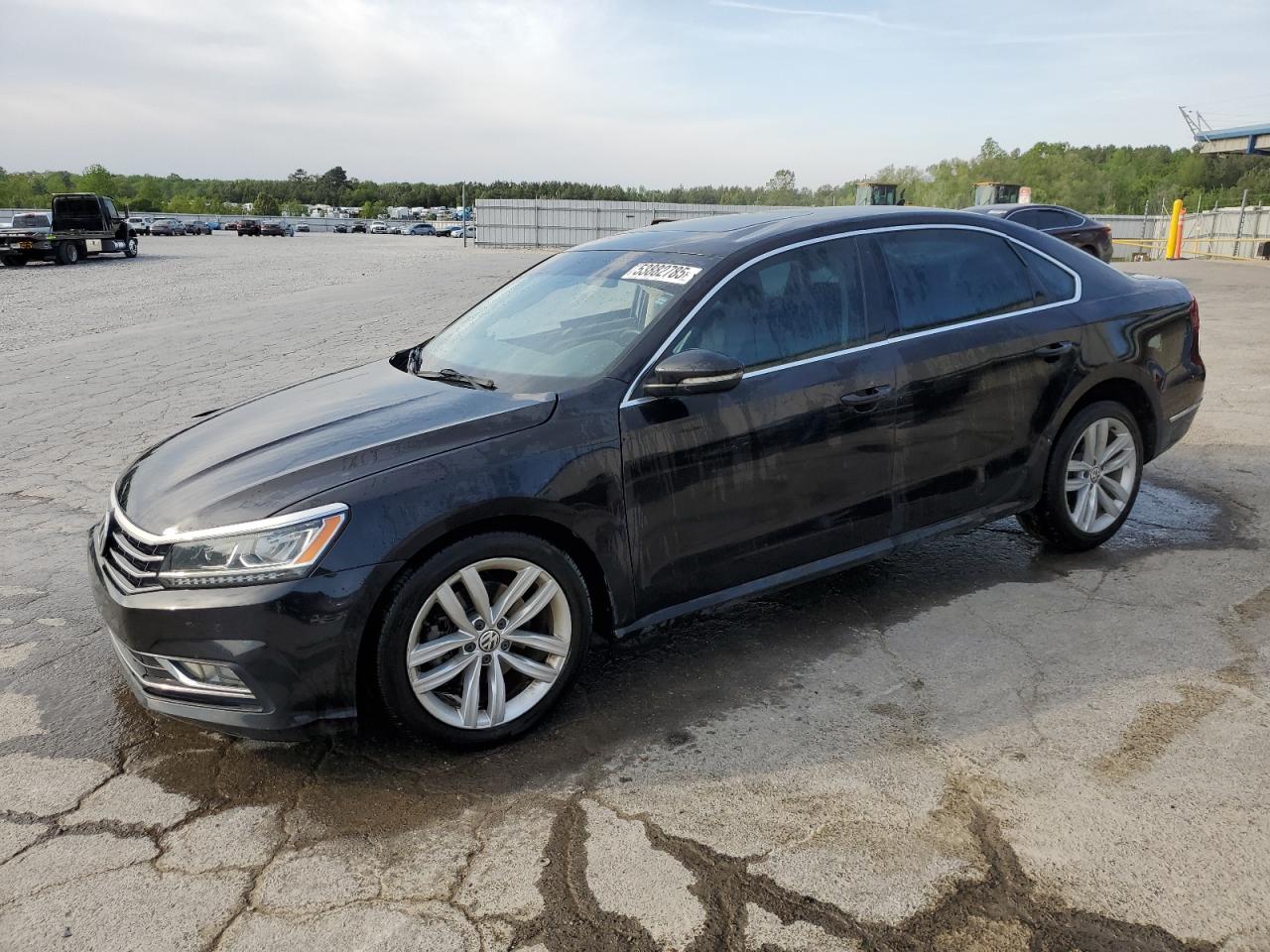 VOLKSWAGEN PASSAT SE