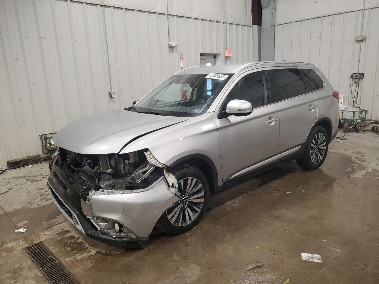 MITSUBISHI OUTLANDER SE