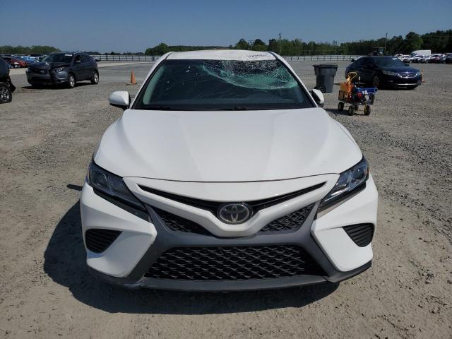 2018 TOYOTA CAMRY L - 4T1B11HK9JU605402