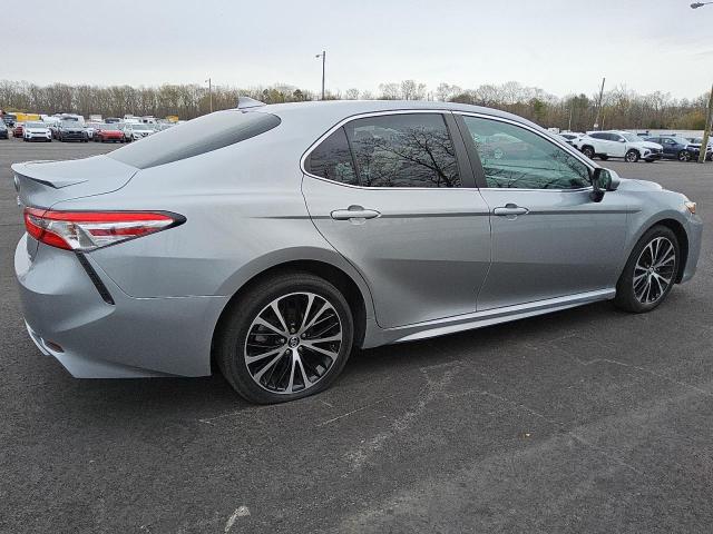 Vin: 4t1g11ak9lu859985, lot: 50798705, toyota camry se 20203
