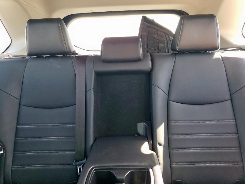 2021 TOYOTA RAV4 XLE P - JTMB6RFV7MD042078