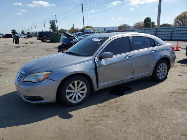 Vin: 1c3ccbbb1dn672273, lot: 52879345, chrysler 200 touring 2013 img_1