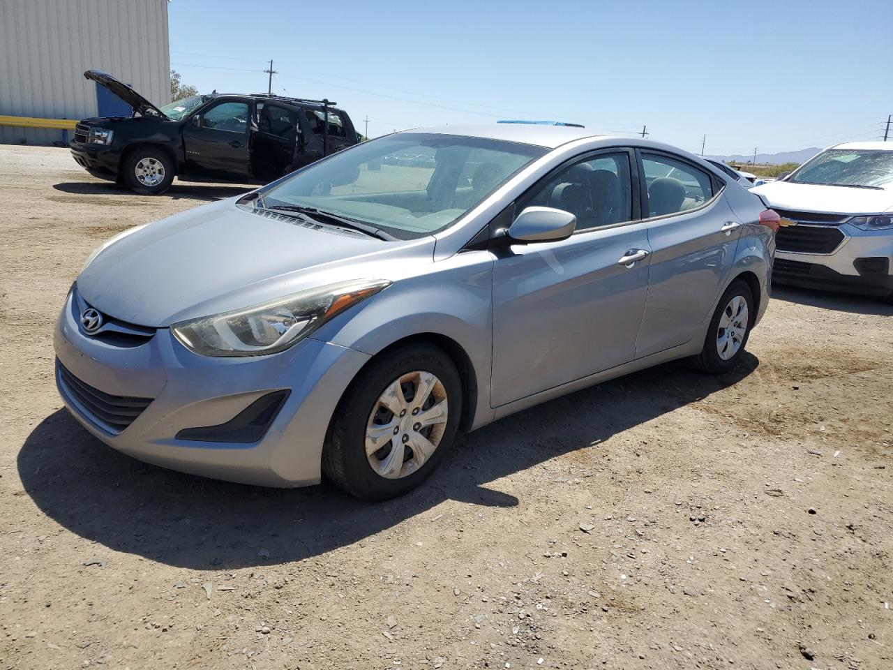 HYUNDAI ELANTRA SE