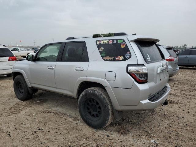TOYOTA 4RUNNER SR 2022 silver  gas JTEMU5JR4N5982539 photo #3