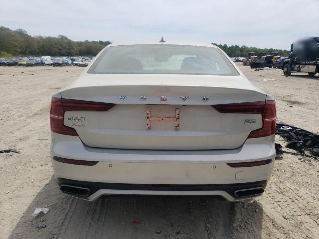 2022 VOLVO S60 B5 MOM - 7JRL12FZ5NG154246