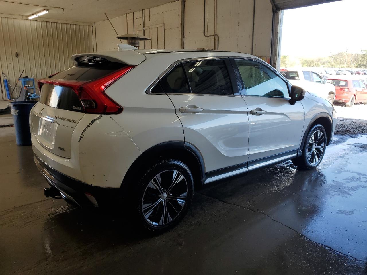 MITSUBISHI ECLIPSE SE