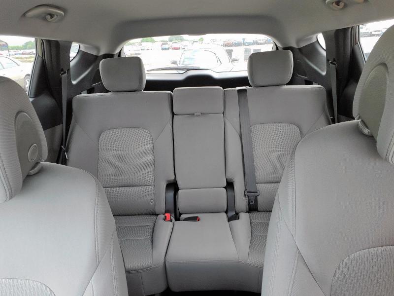 2018 HYUNDAI SANTA FE S 5NMZT3LB9JH076444