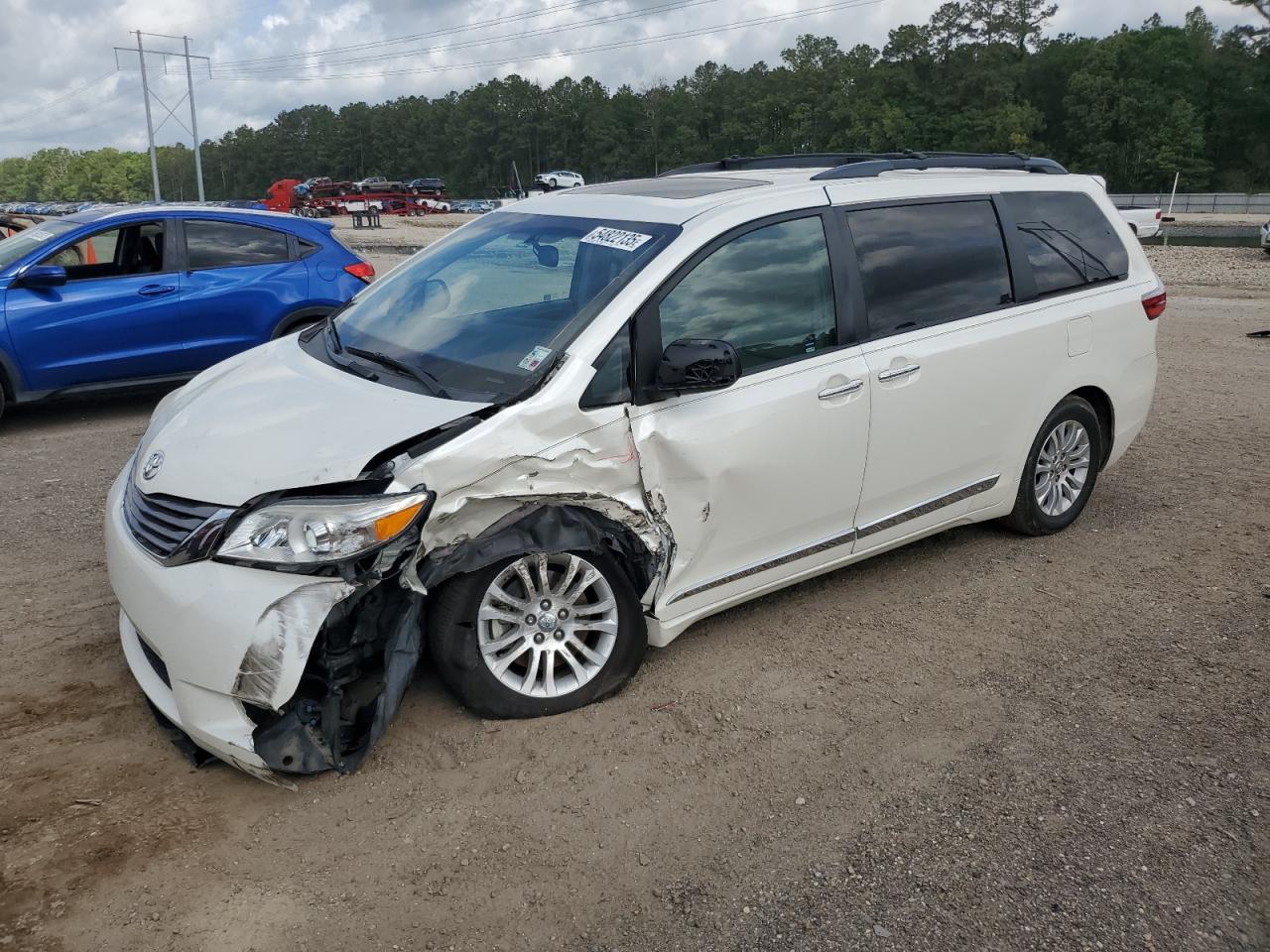 TOYOTA SIENNA XLE