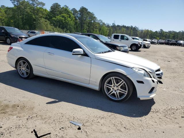 Vin: wddkj7cb5af031213, lot: 52567625, mercedes-benz e-class 550 20104