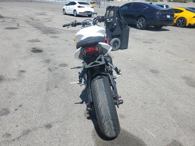 2013 TRIUMPH MOTORCYCLE STREET TRI SMTL03NE2DT582837