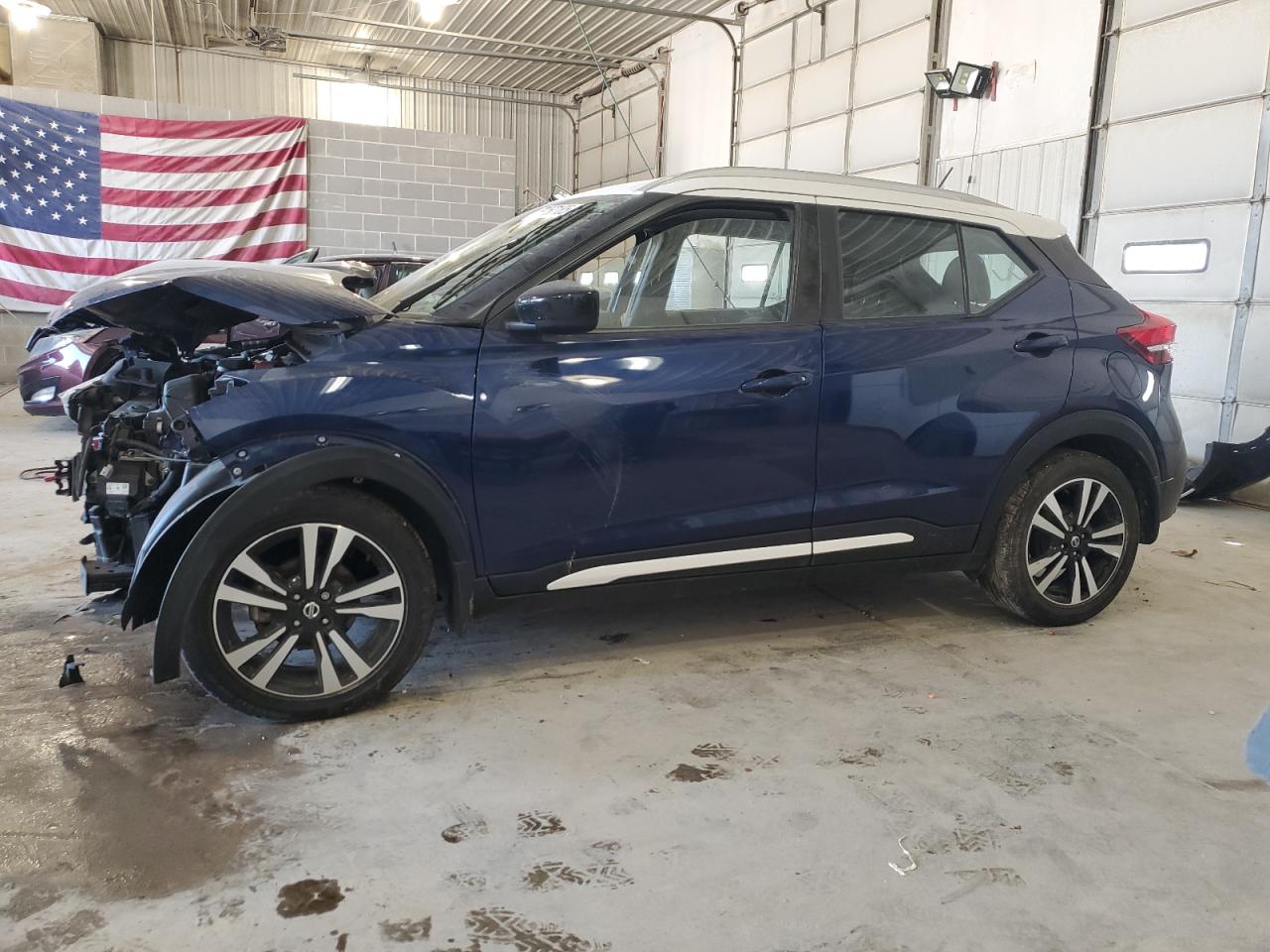 NISSAN KICKS S