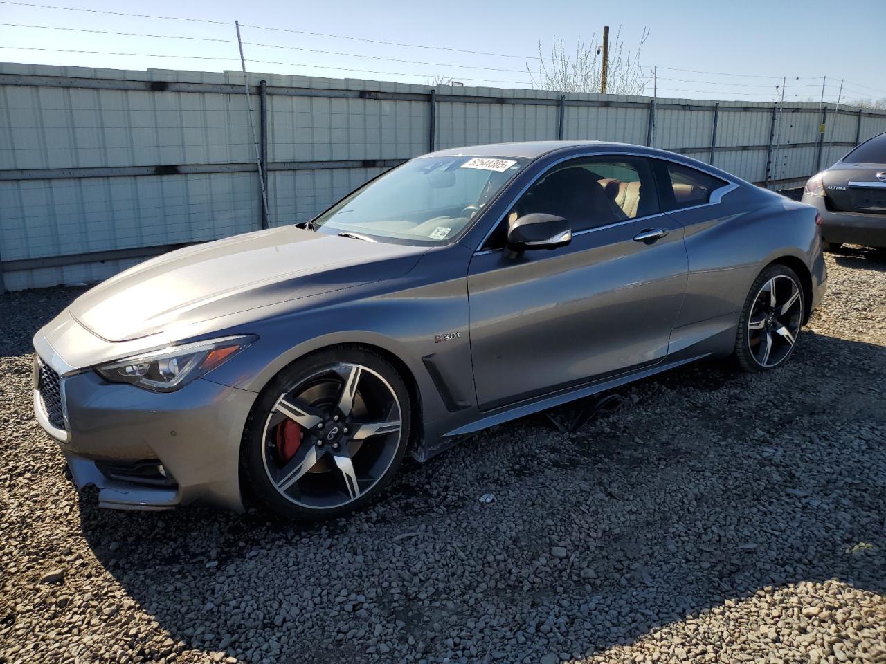 INFINITI Q60 RED SPORT 400