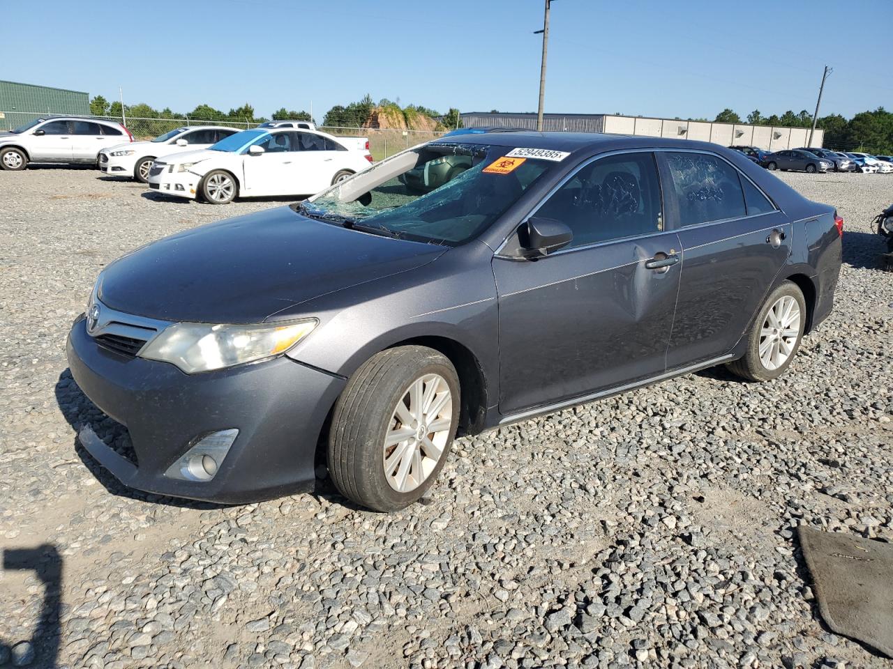 TOYOTA CAMRY BASE