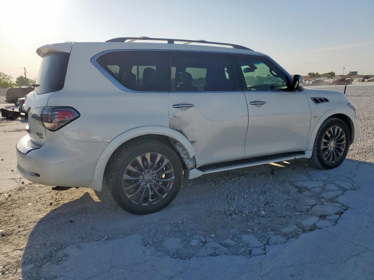 INFINITI QX80 2015