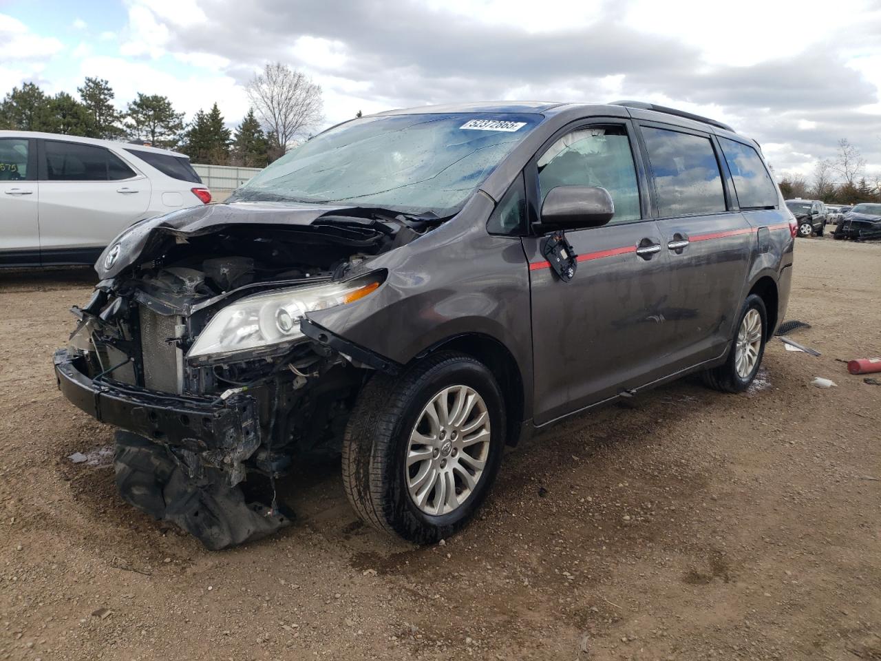 TOYOTA SIENNA XLE
