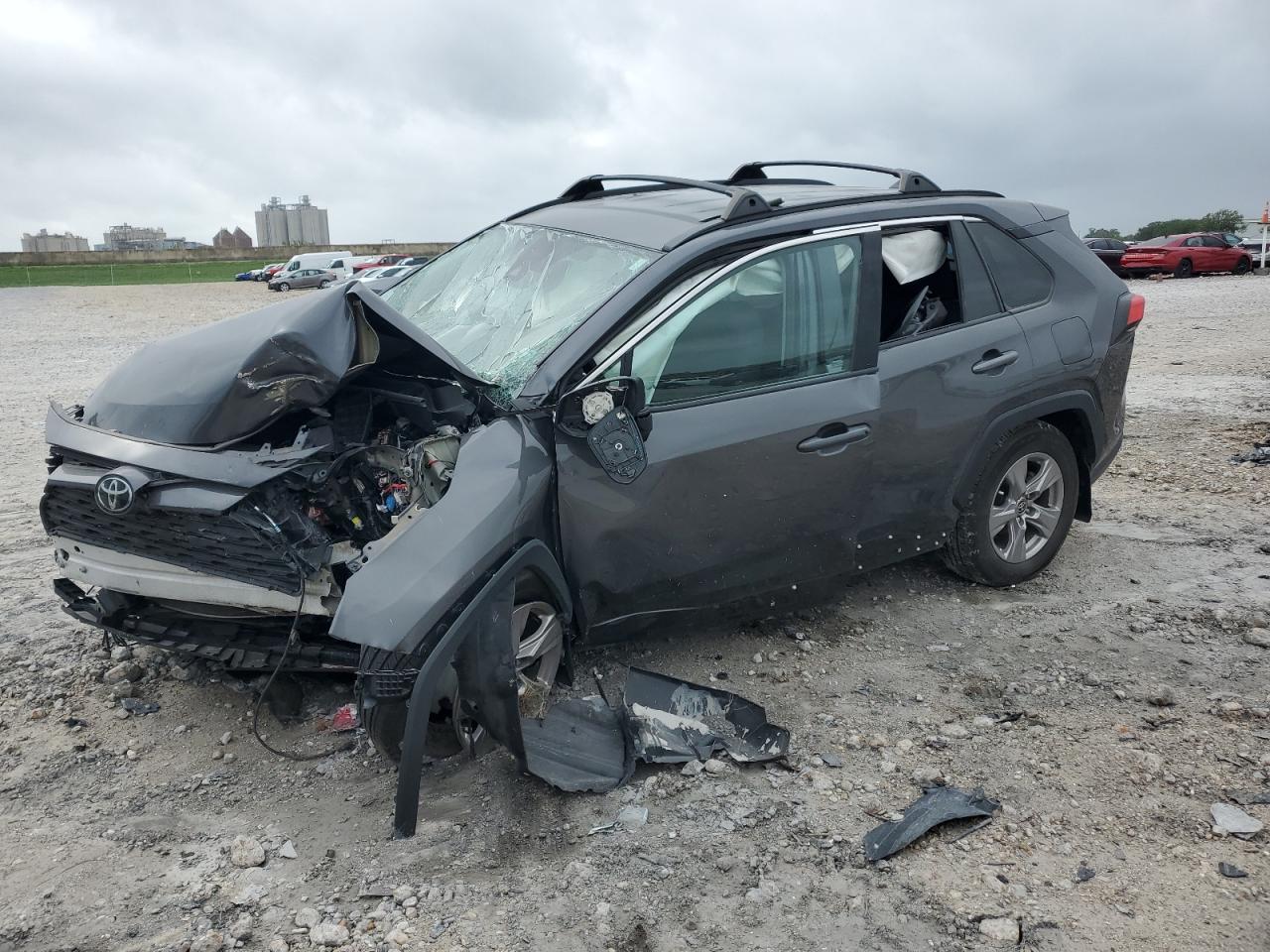 TOYOTA RAV4 XLE