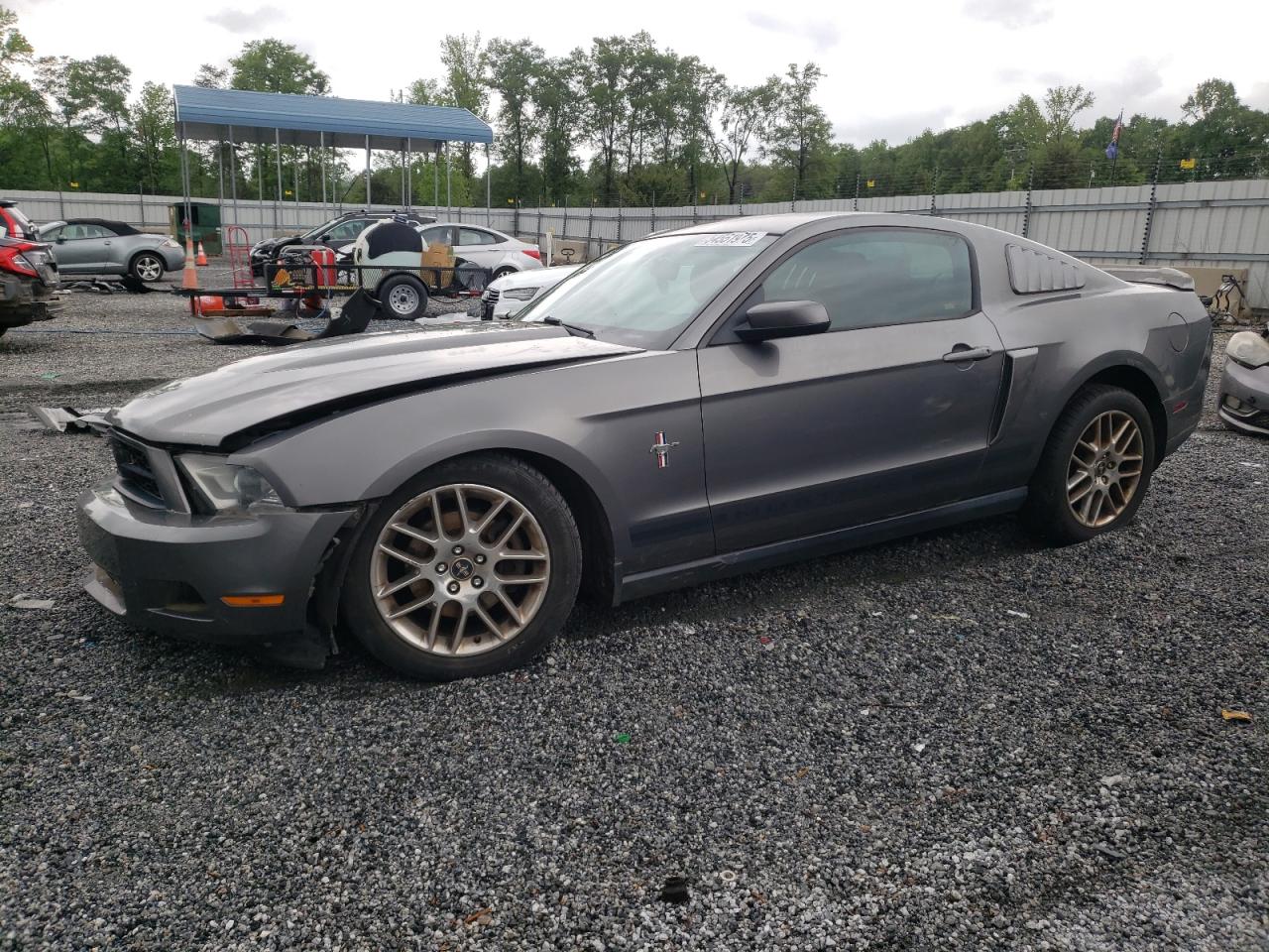 FORD MUSTANG