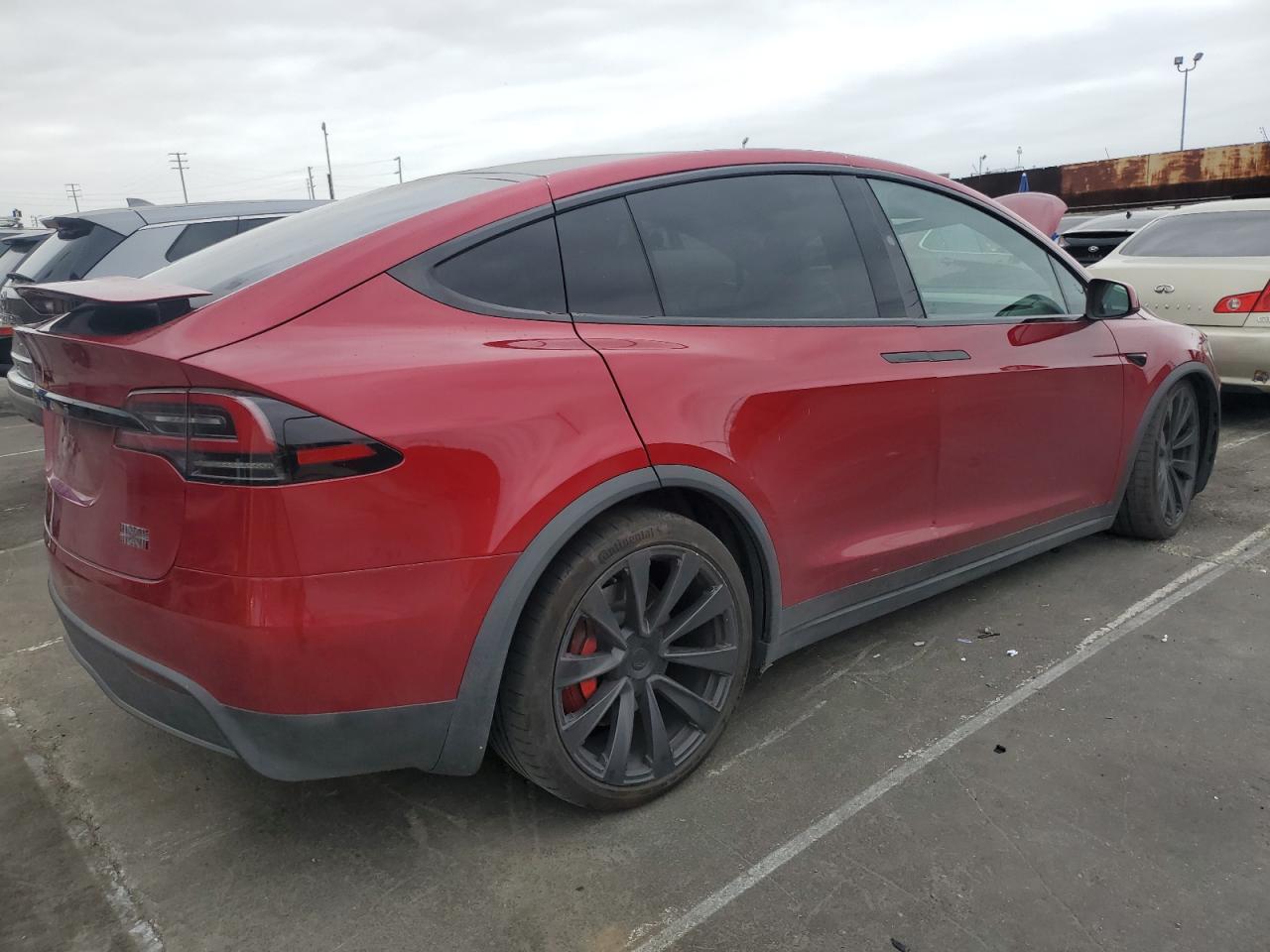 TESLA MODEL X