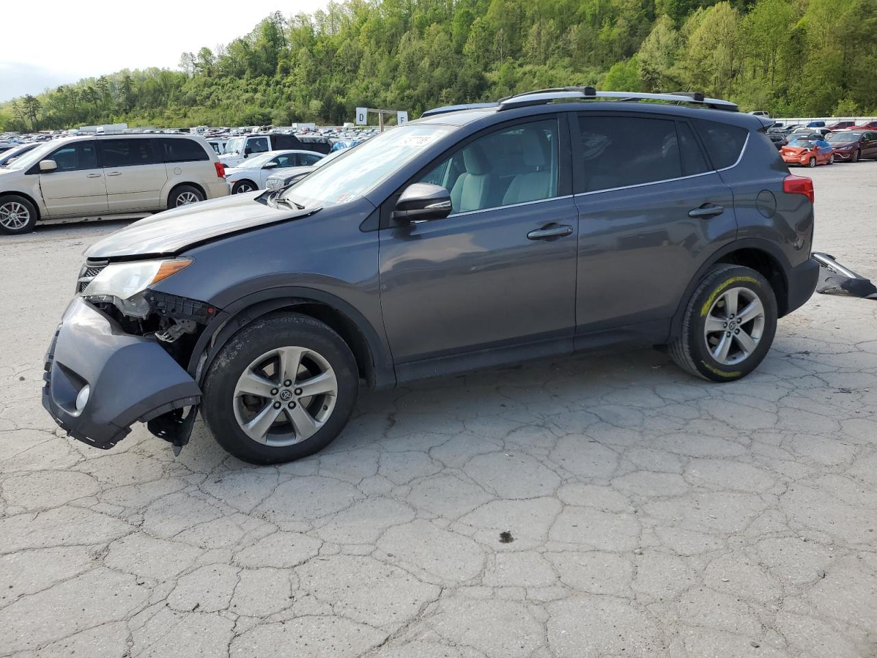 TOYOTA RAV4 XLE