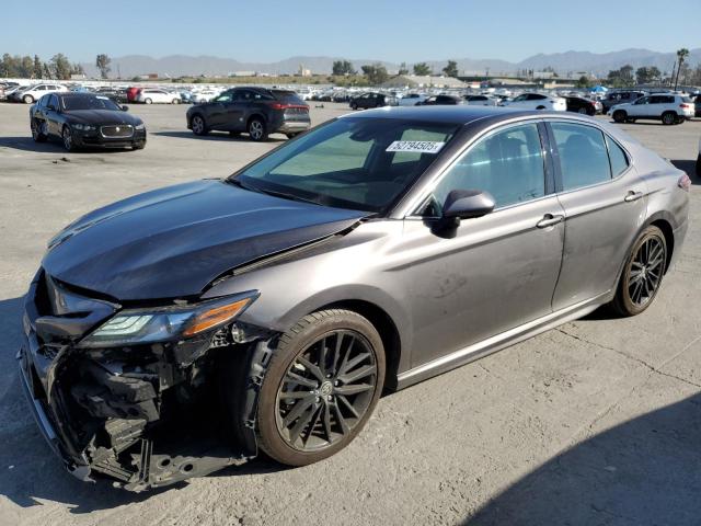 TOYOTA CAMRY XSE