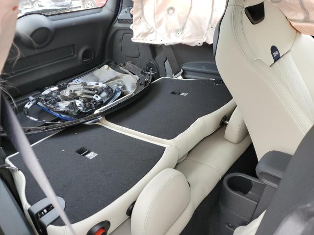 2025 MINI COOPER BAS WMW13GD01S2W58185