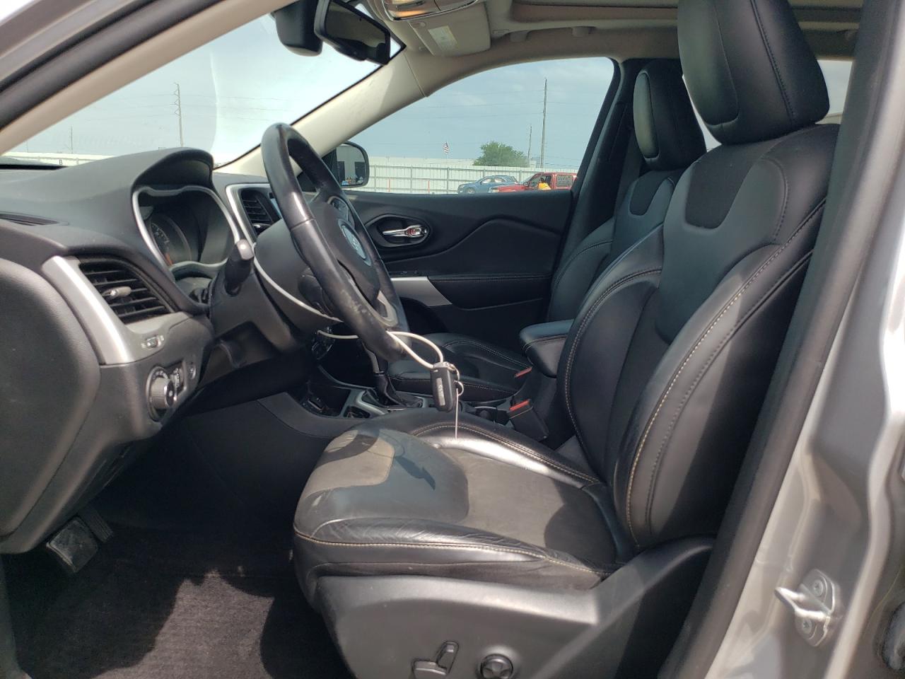 JEEP GRAND CHEROKEE LATITUDE PLUS