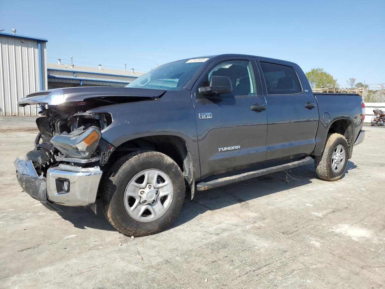 TOYOTA TUNDRA CREWMAX SR5