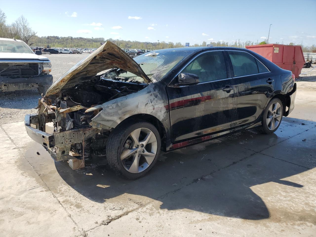 TOYOTA CAMRY BASE