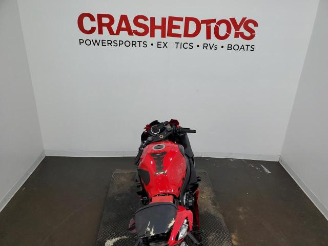 2016 SUZUKI GSX-R600 JS1GN7FA8G2100400