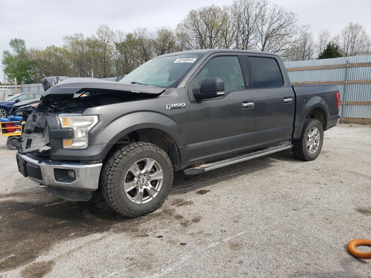 FORD F-150 SUPERCREW