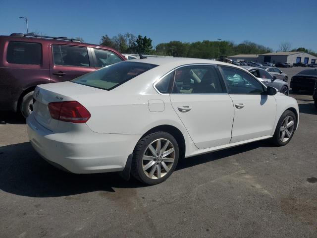 VOLKSWAGEN PASSAT SE 2013 white  Diesel 1VWBN7A33DC141142 photo #4