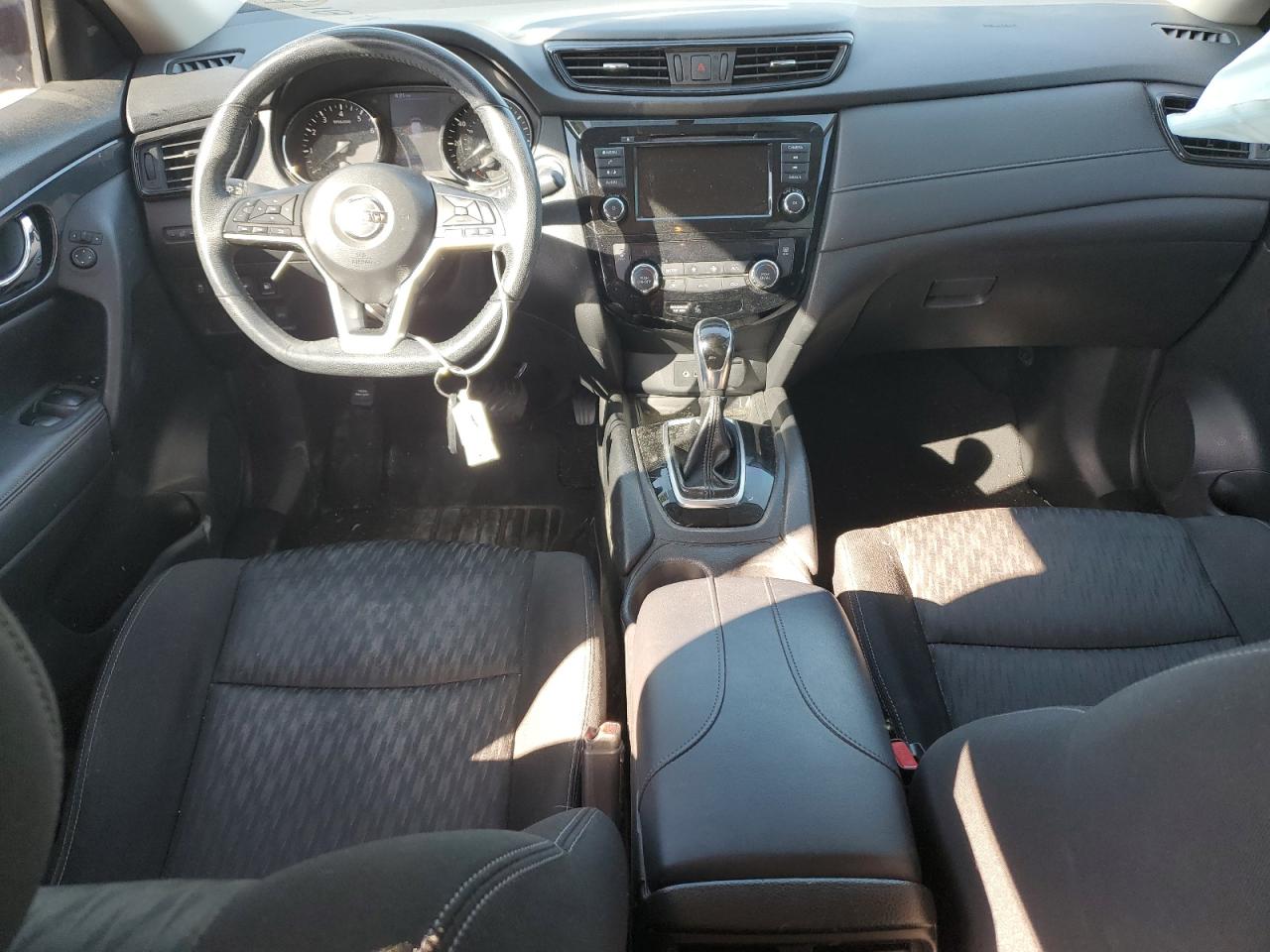 Nissan Rogue s 2018