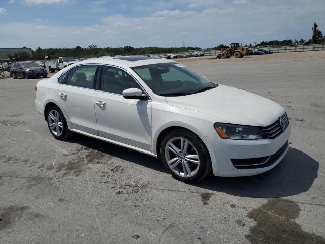 Vin: 1vwbt7a3xec031938, lot: 53681025, volkswagen passat se 20144