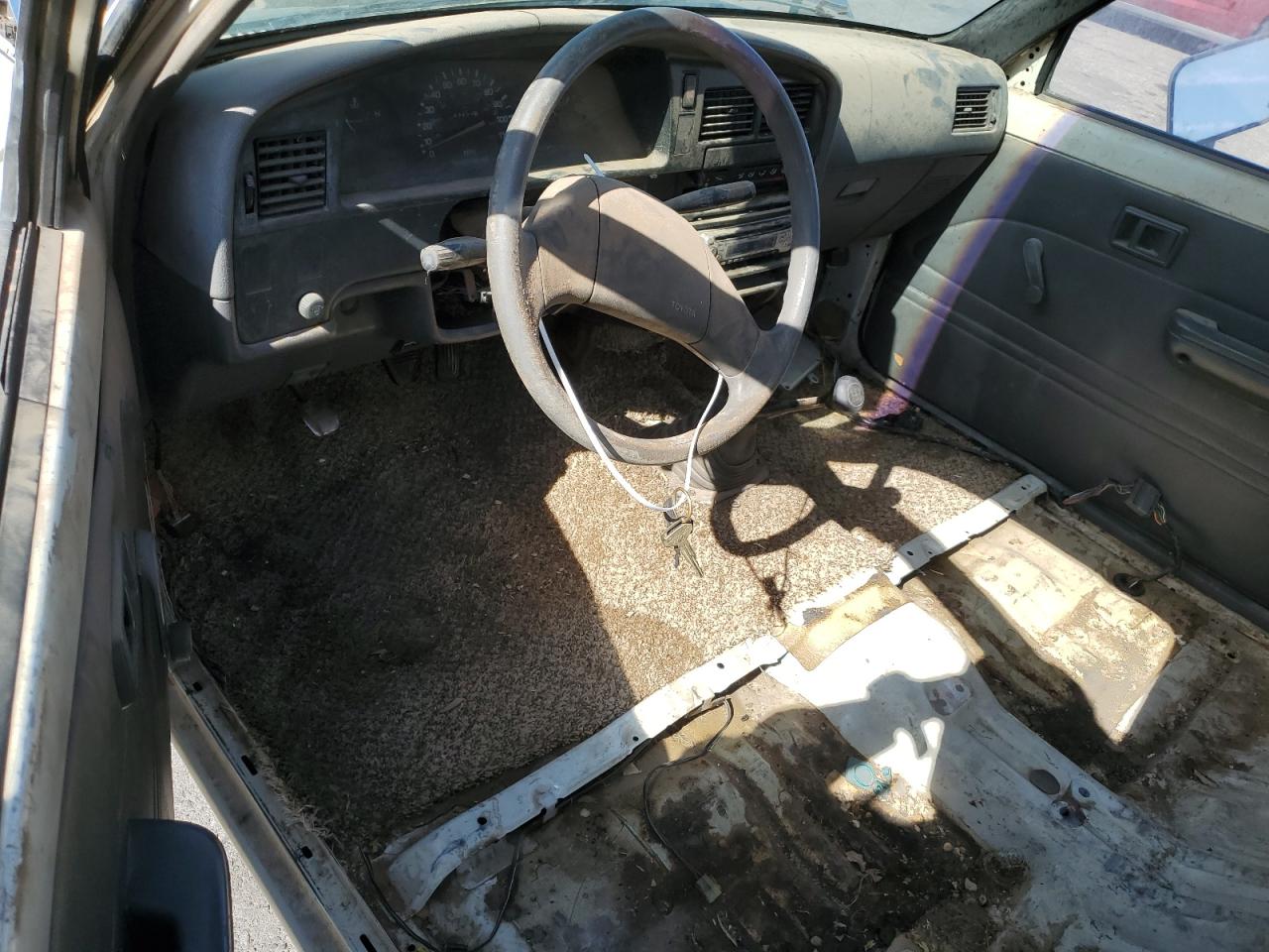 Lot #3241277946 1989 TOYOTA PICKUP