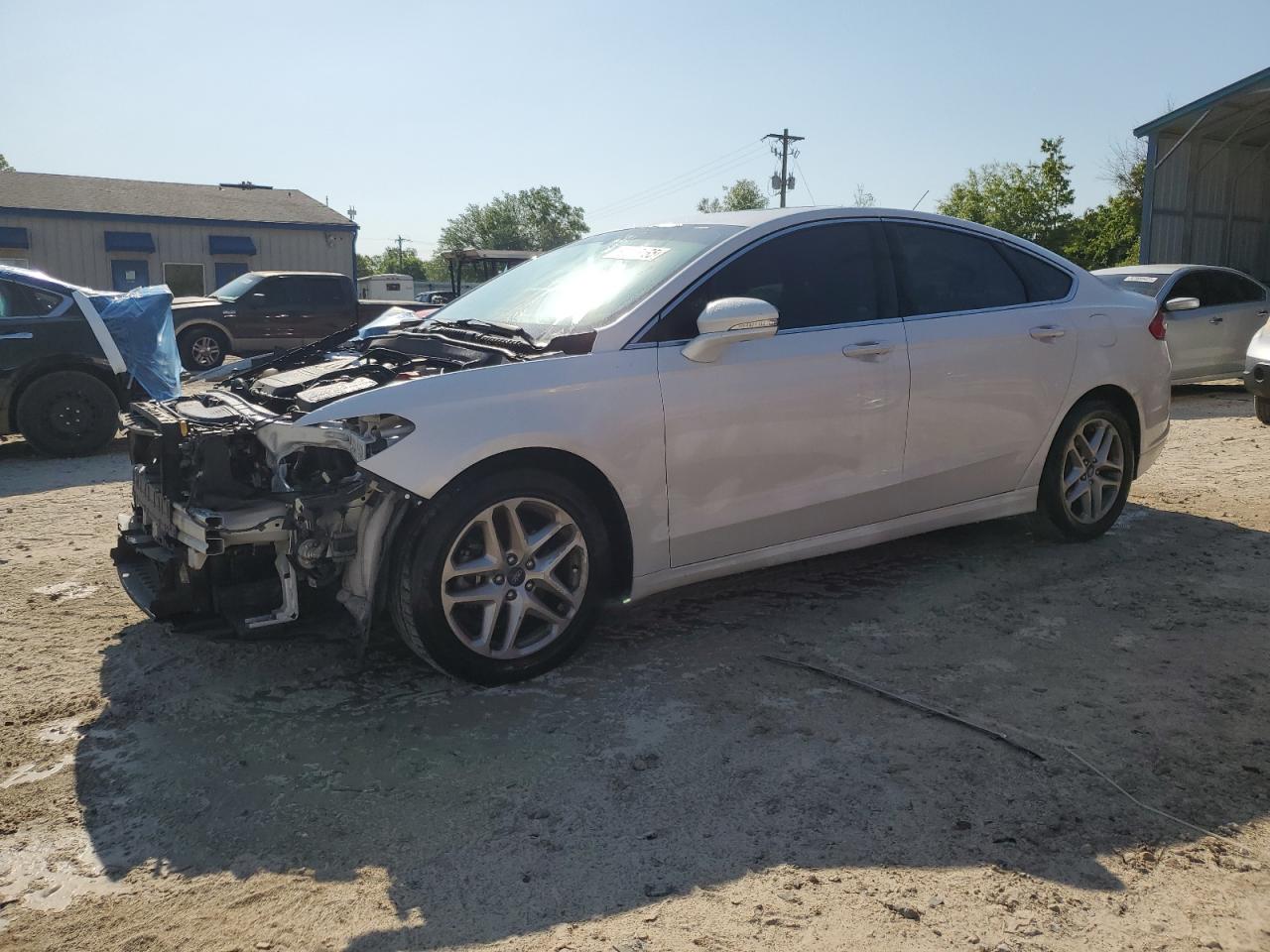 FORD FUSION SE