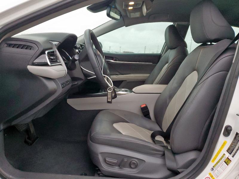 2018 TOYOTA CAMRY L - 4T1B11HK2JU666249