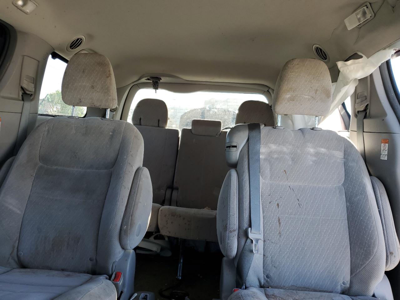 Lot #3270824435 2017 TOYOTA SIENNA LE