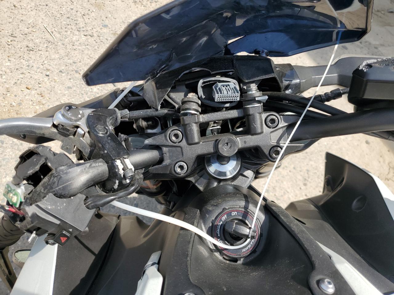 2022 KAWASAKI ZR900 4 , VIN: JKAZR2F16NA037896