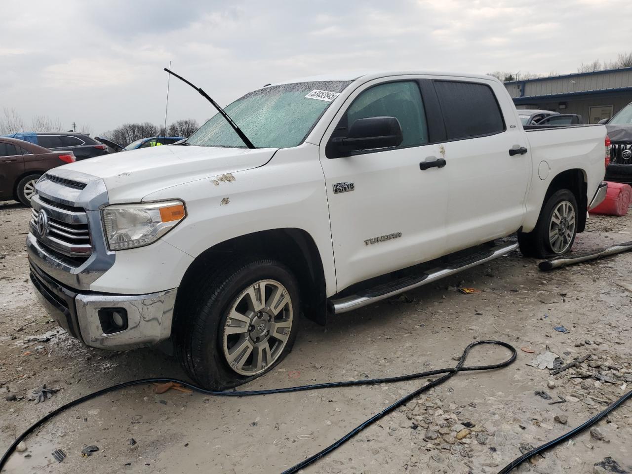 TOYOTA TUNDRA CREWMAX SR5