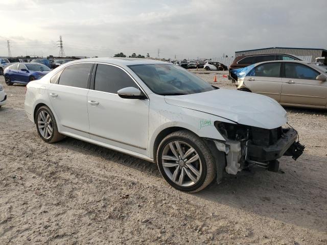 2017 VOLKSWAGEN PASSAT SEL - 1VWCT7A32HC026290