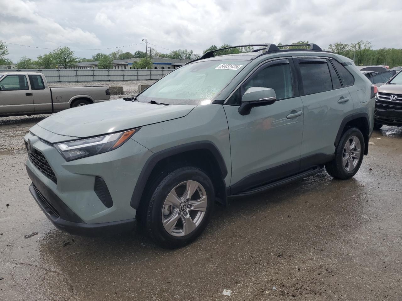 TOYOTA RAV4 XLE